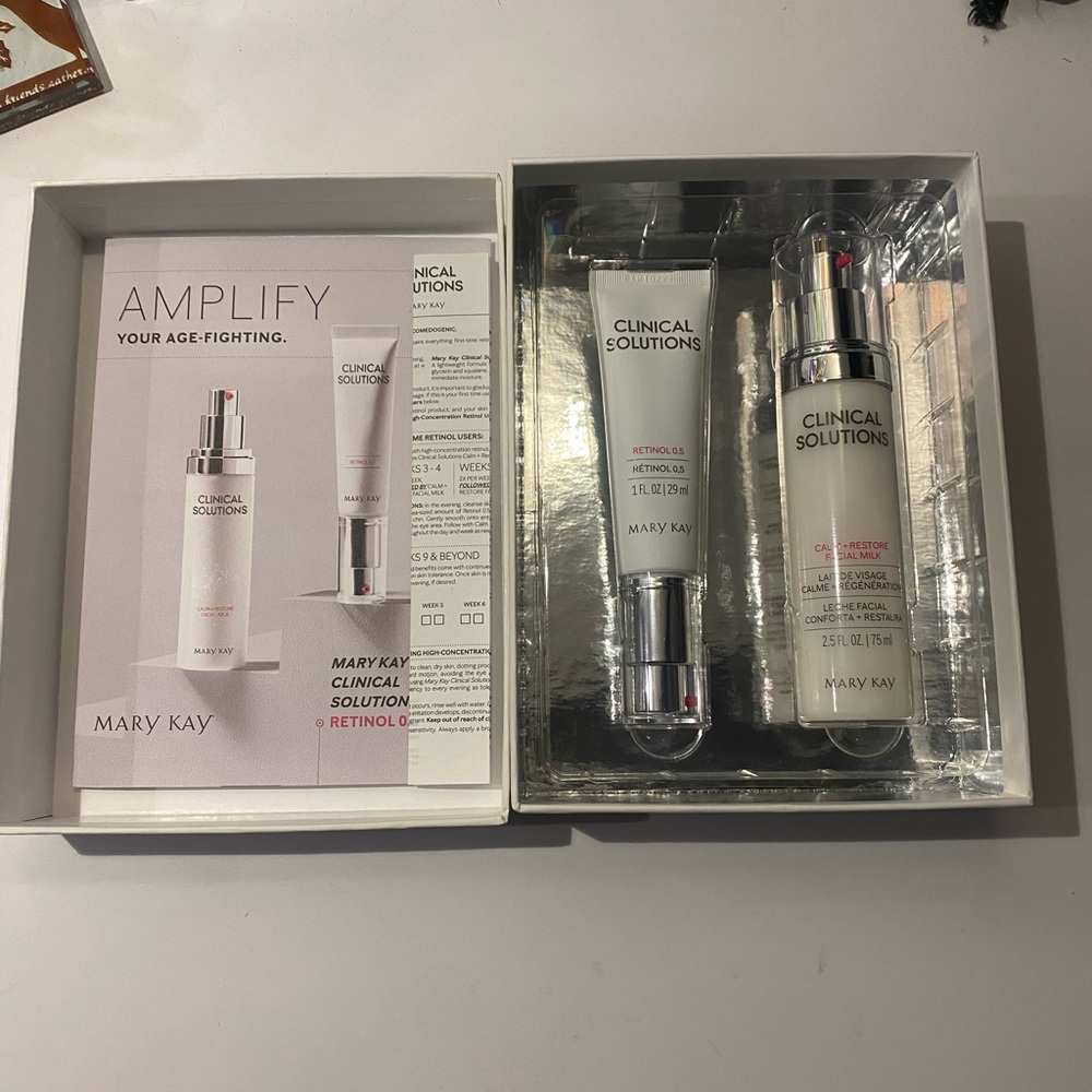 Mary Kay Clinical Solutions Retinol .5 Set